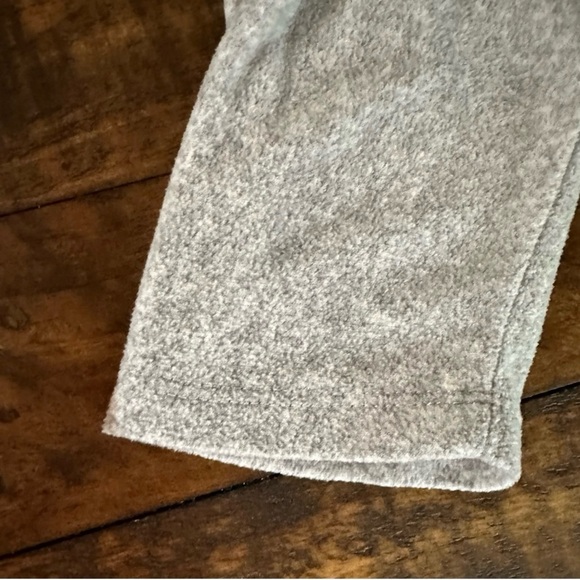 Cat & Jack Pajama Set - Picture 6 of 7